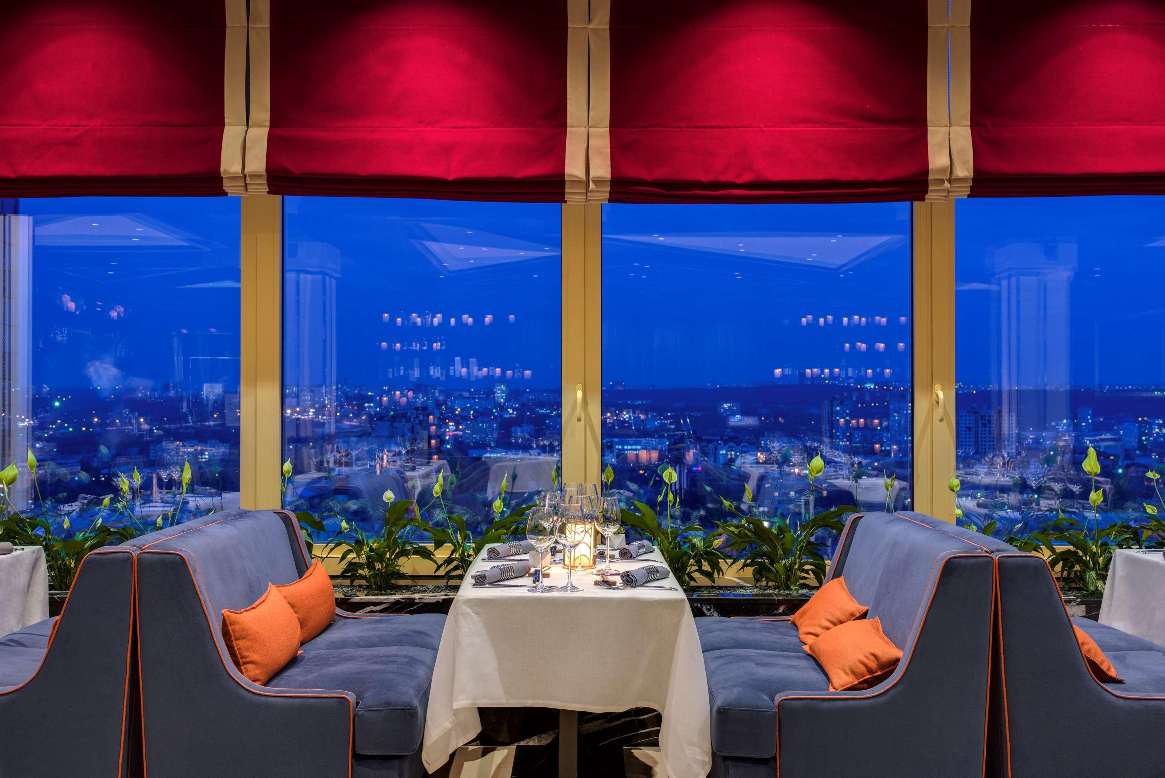 Radisson Blu Leogrand Hotel Chişinău Esterno foto